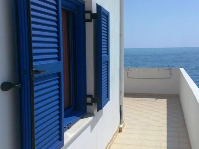 Paralia Guest House 阿吉亚努美利 外观 照片