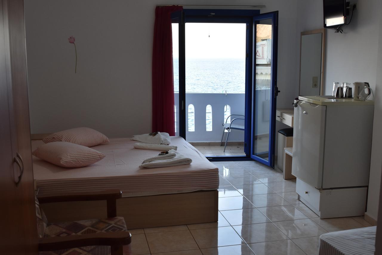 Paralia Guest House 阿吉亚努美利 外观 照片
