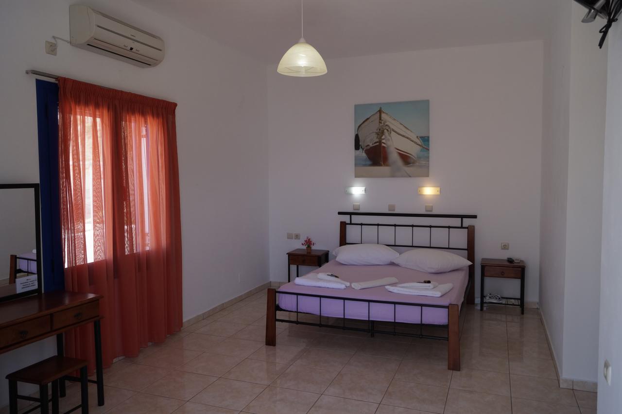 Paralia Guest House 阿吉亚努美利 外观 照片